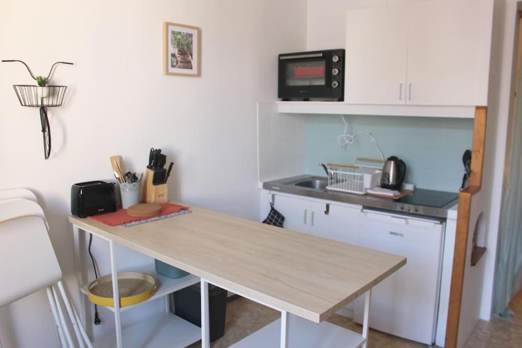 Appartement Cosy Et Calme - Centre Historique Монпелие Екстериор снимка