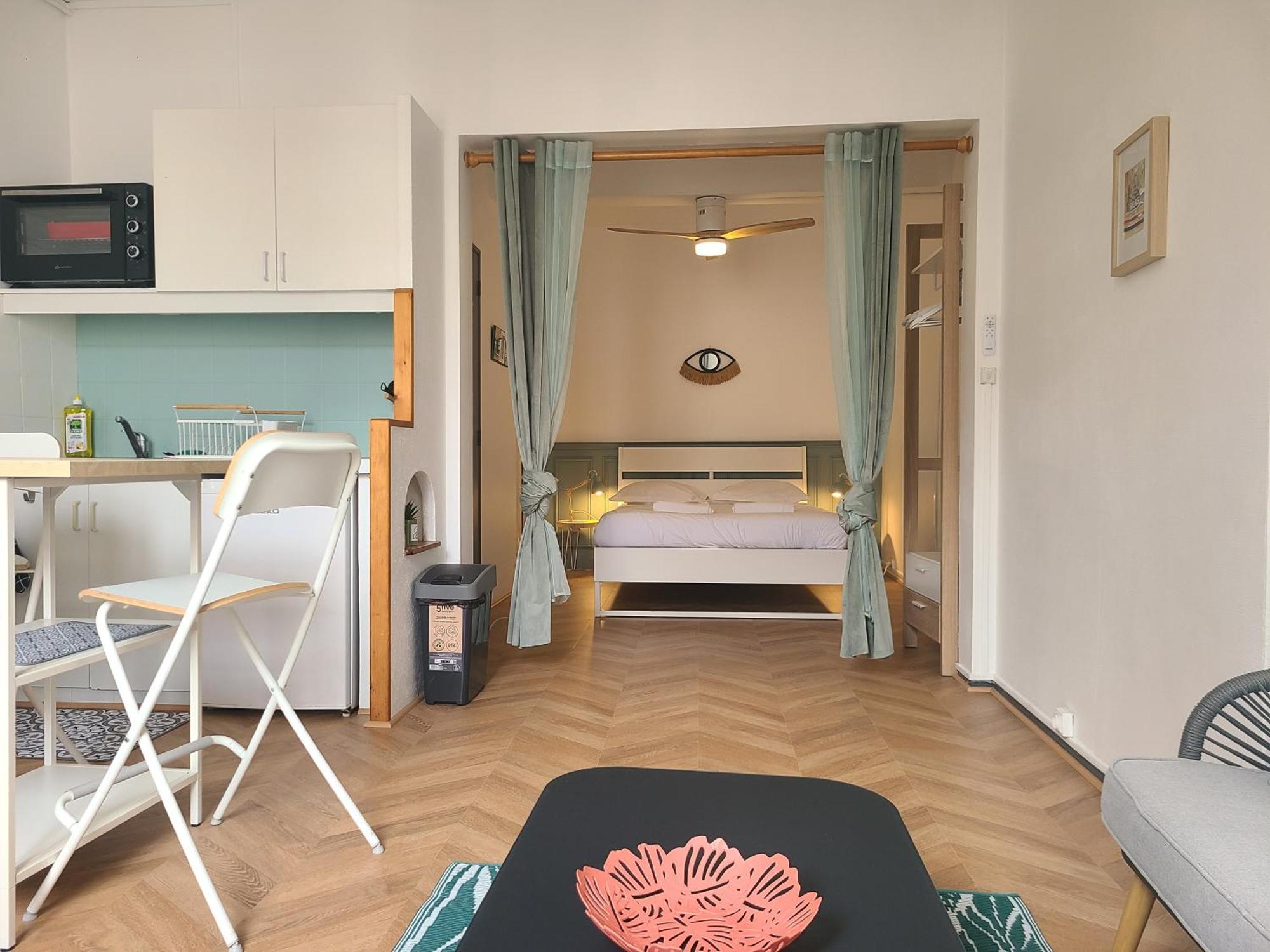 Appartement Cosy Et Calme - Centre Historique Монпелие Екстериор снимка