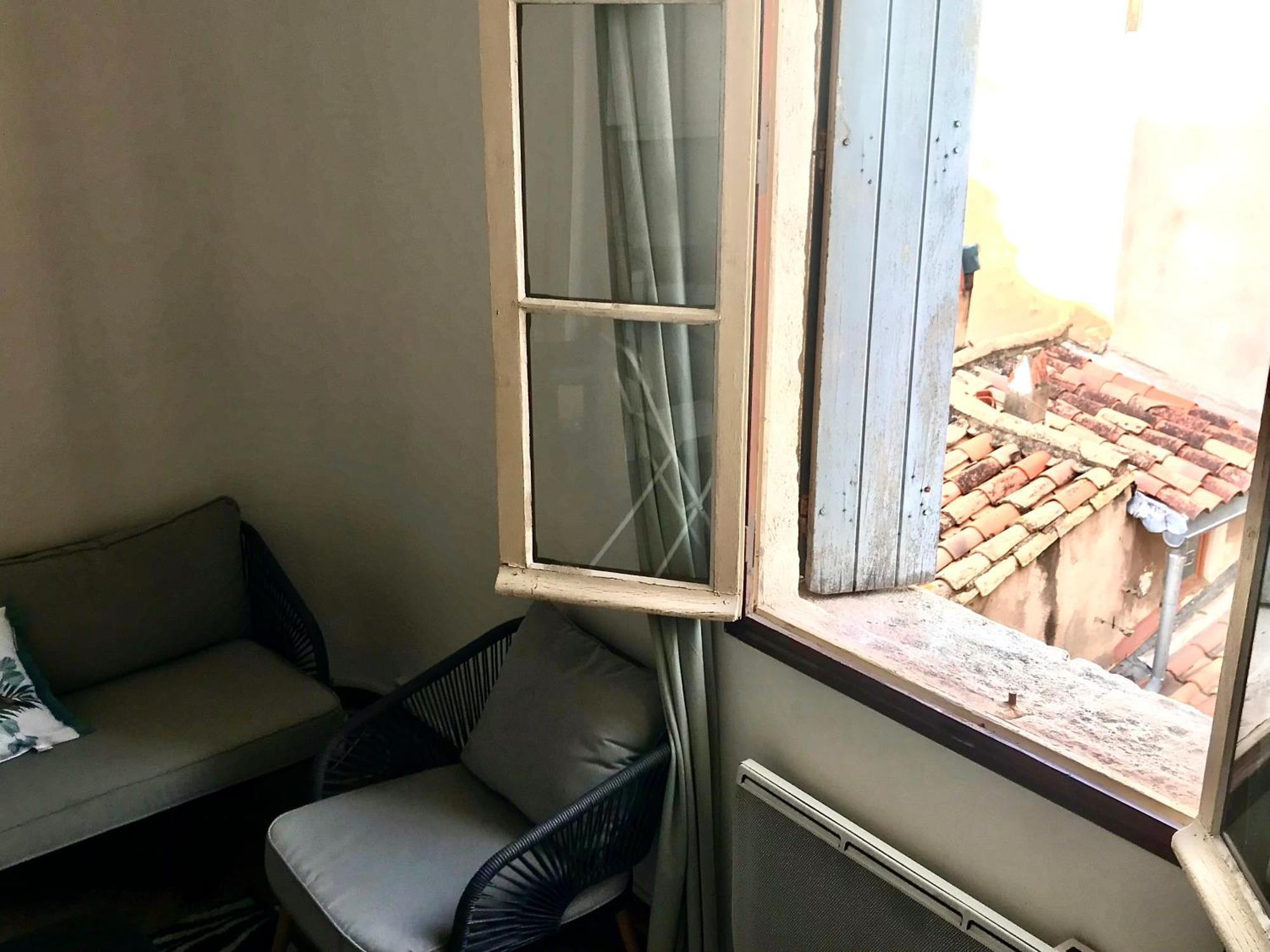 Appartement Cosy Et Calme - Centre Historique Монпелие Екстериор снимка