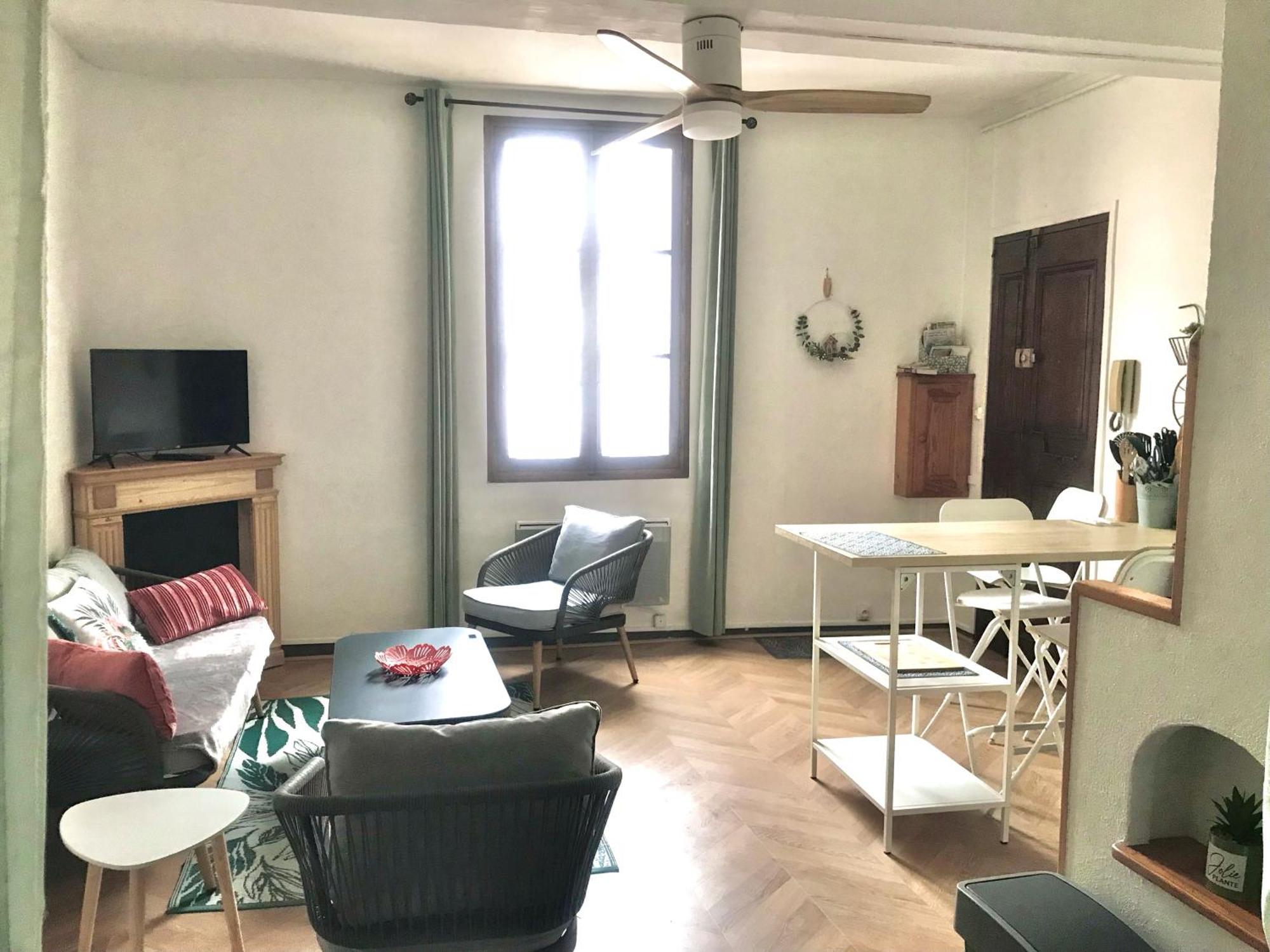 Appartement Cosy Et Calme - Centre Historique Монпелие Екстериор снимка