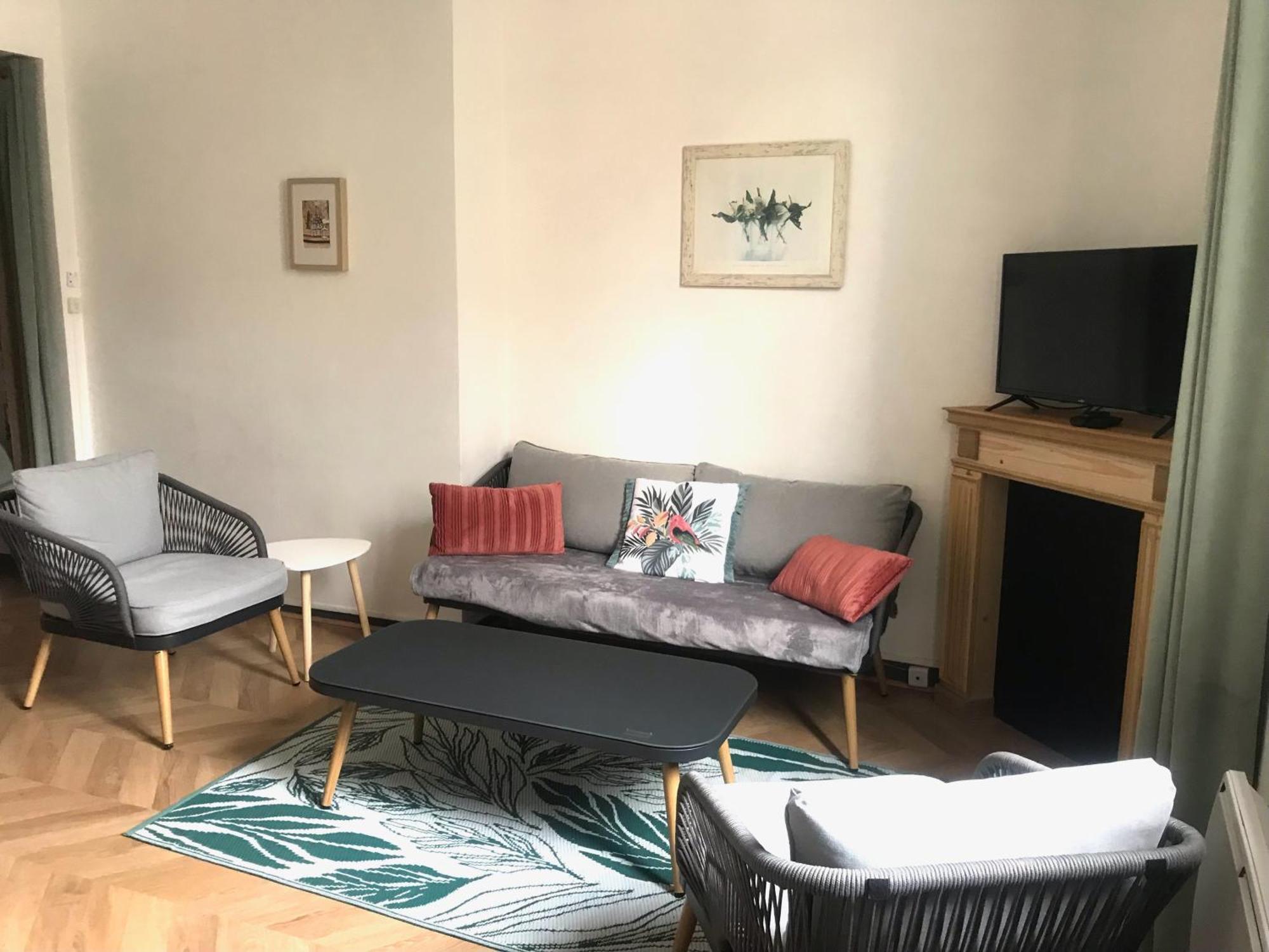 Appartement Cosy Et Calme - Centre Historique Монпелие Екстериор снимка